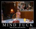 /album/imagens-dm/girl-with-cake-8135-jpg/